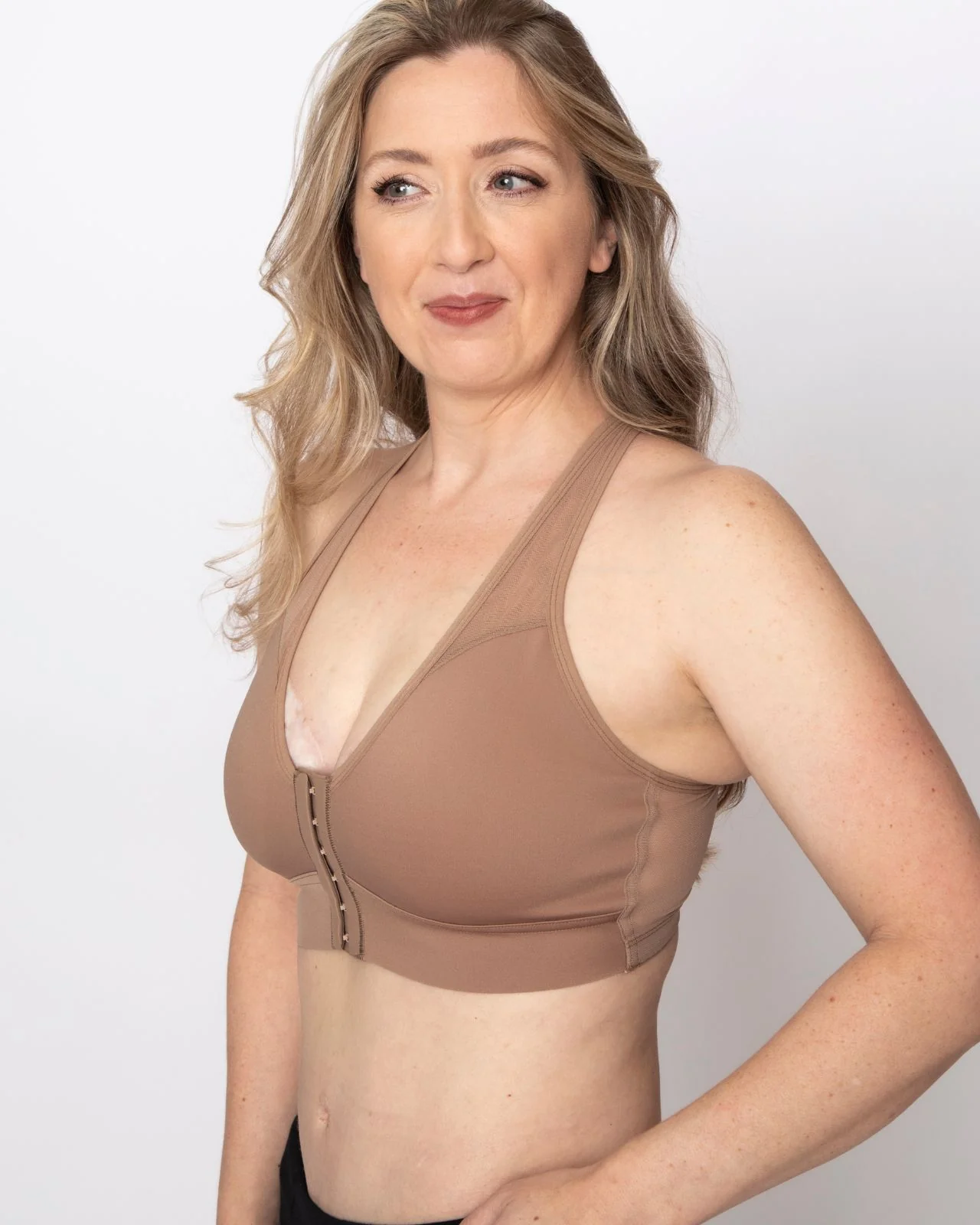 Bianca Pocketed Front Closure Sports Bra - Image 37