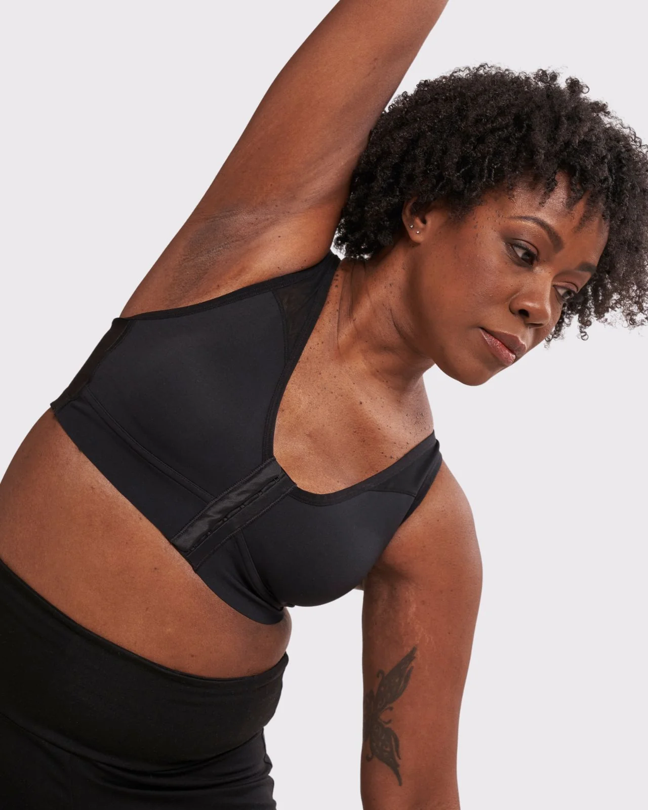 Bianca Pocketed Front Closure Sports Bra - Image 91