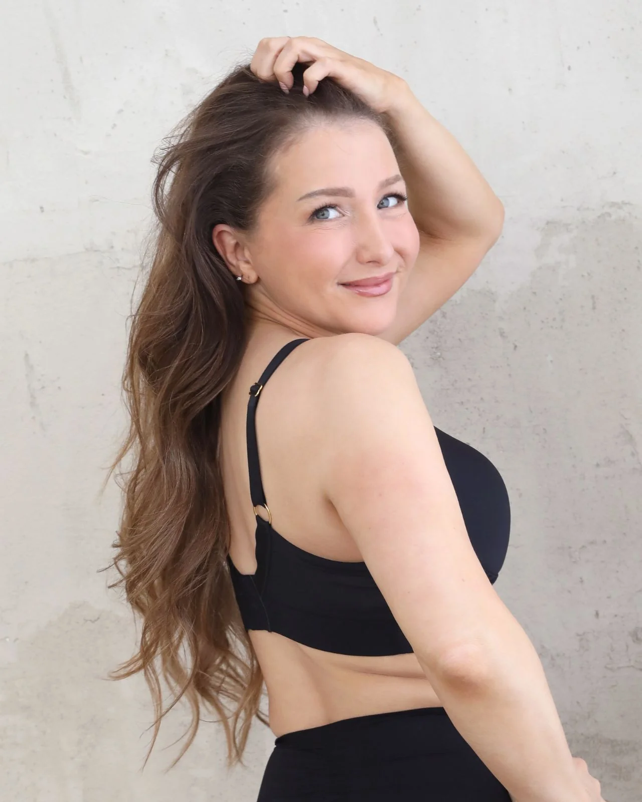 Brenda Pocketed Molded Cup Mesh Bra - Image 10