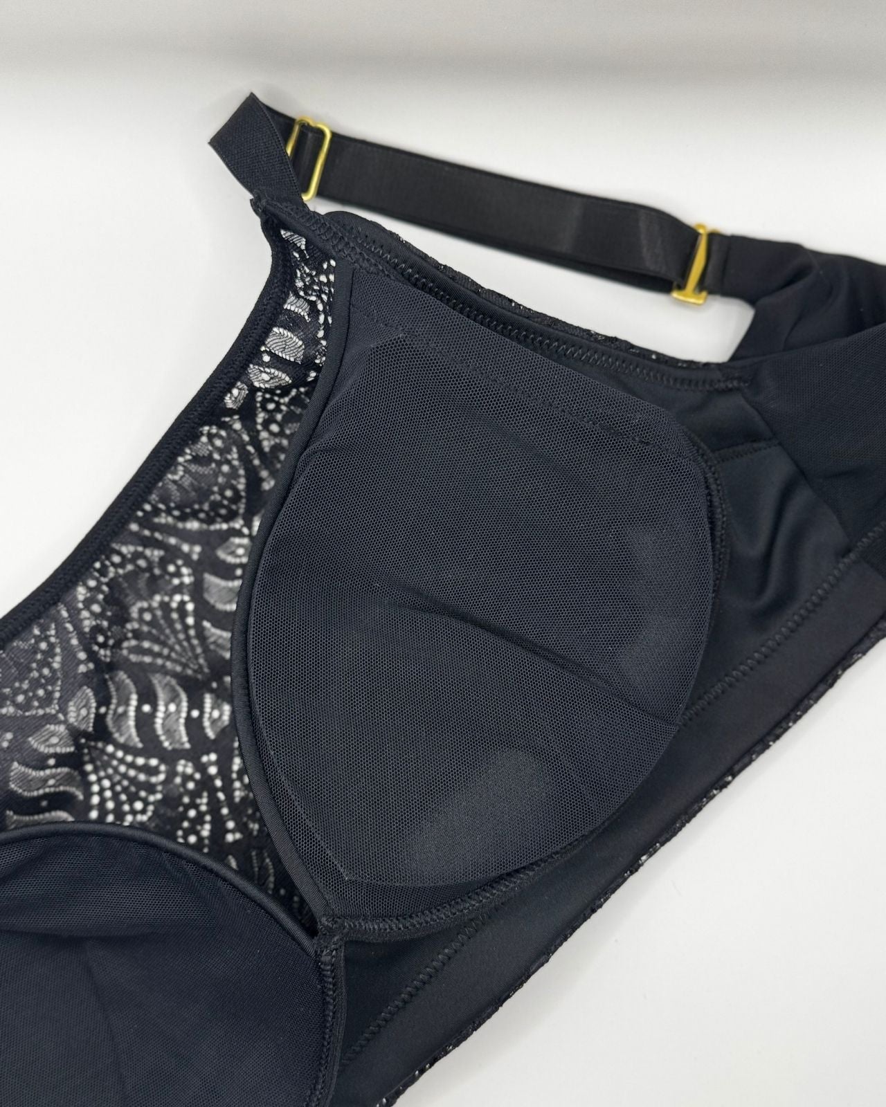 Carrie Pocketed Lace Molded Cup Bra - Image 33