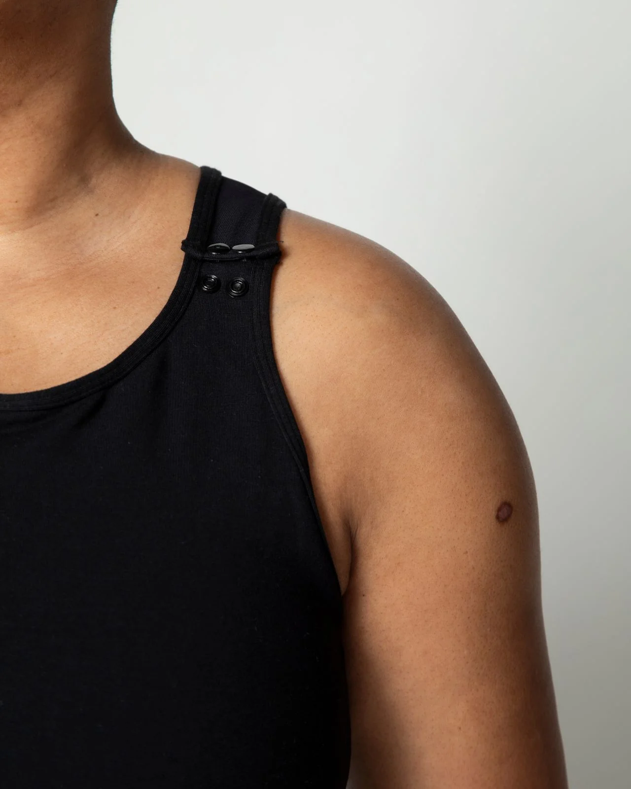 Post-Surgical Vest - Image 11