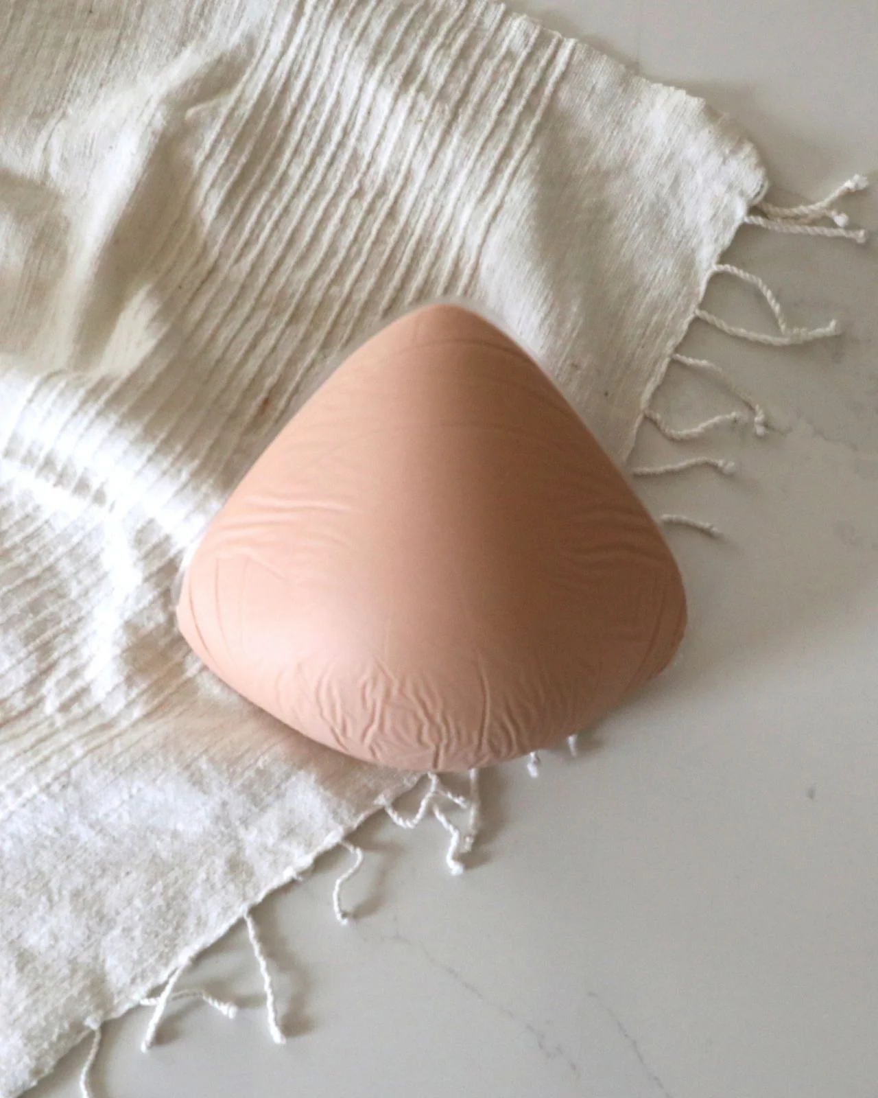 Signature Cooling Triangle Breast Form - Image 4