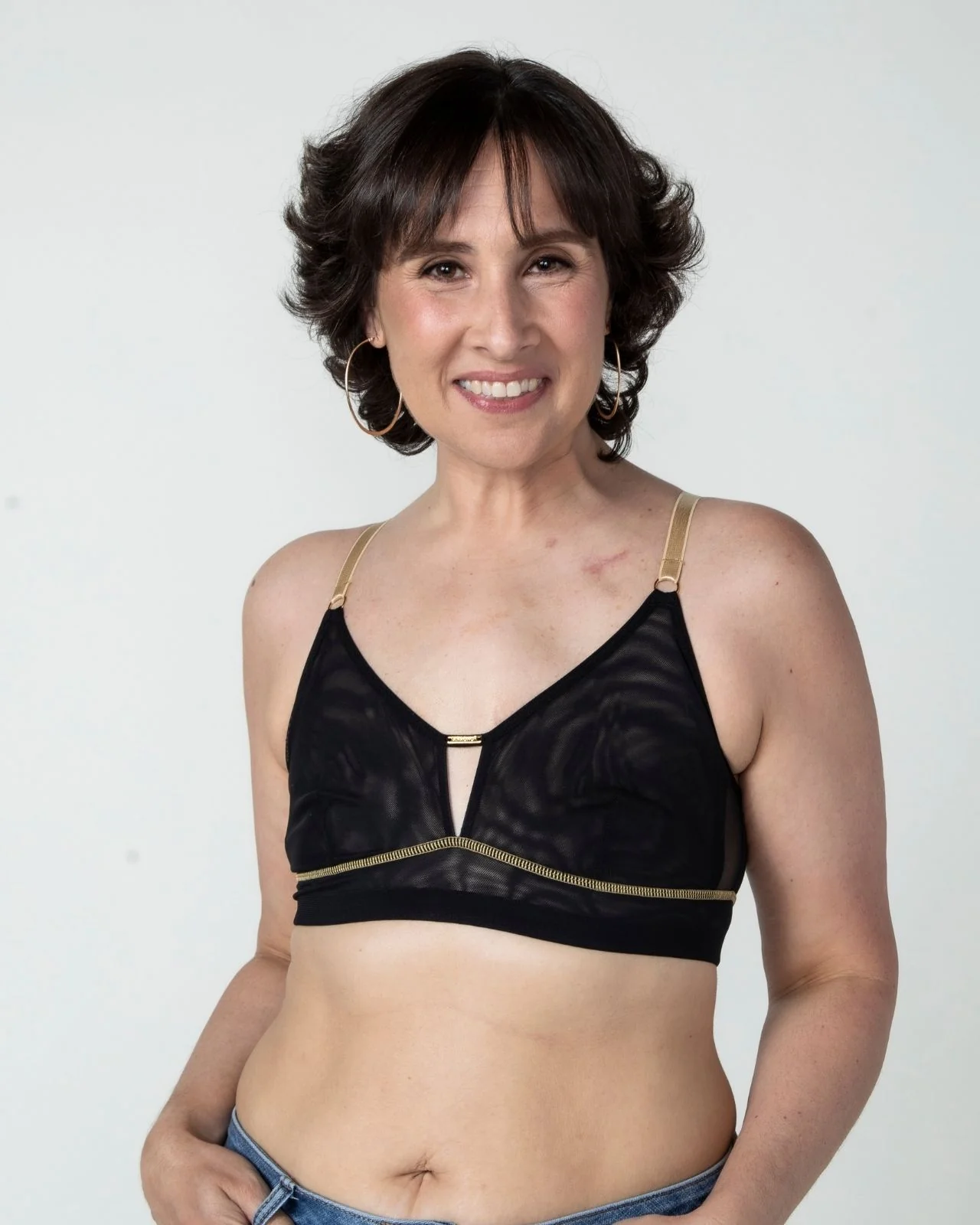Victoria Mesh Keyhole Bralette - Image 18
