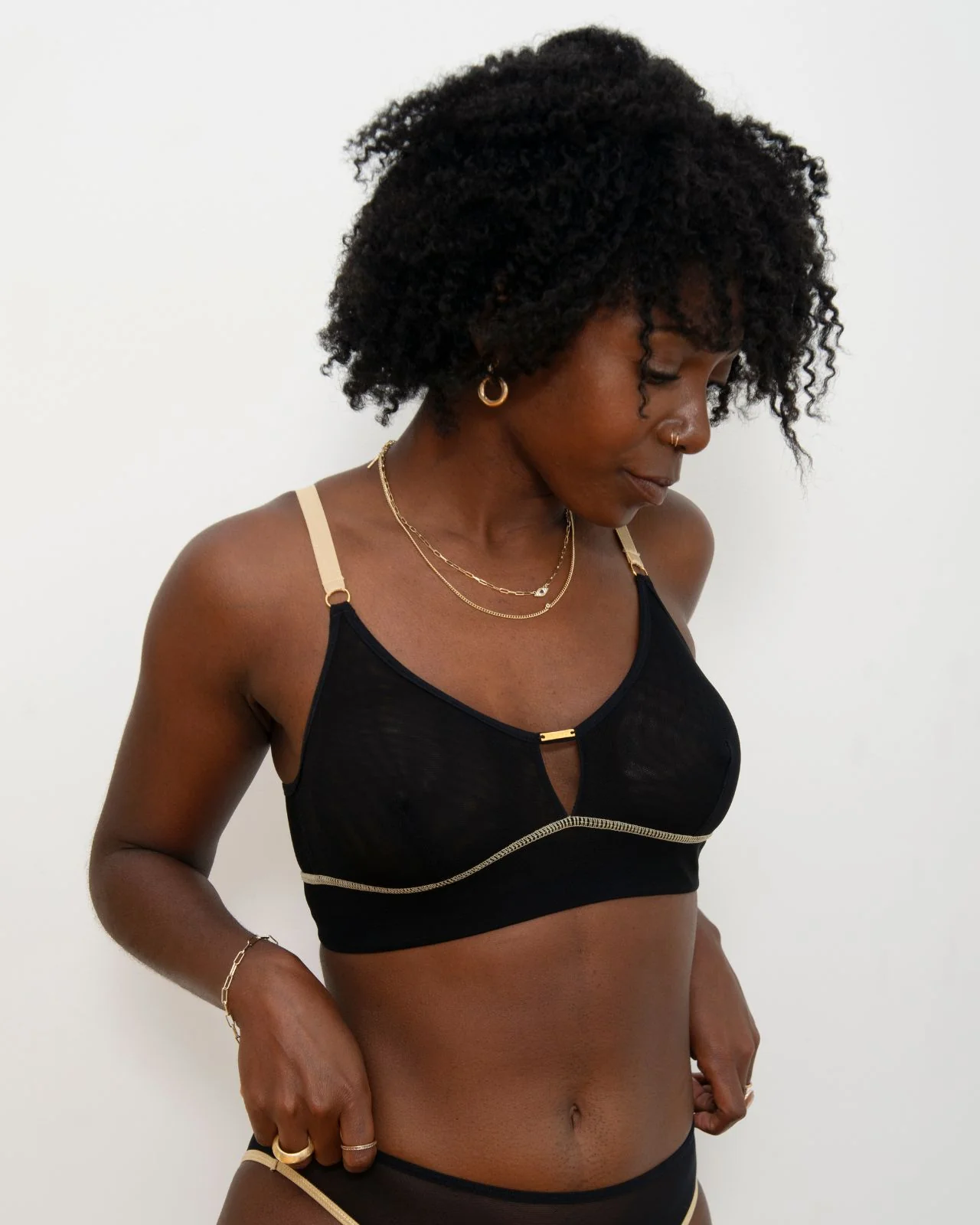 Victoria Mesh Keyhole Bralette - Image 5
